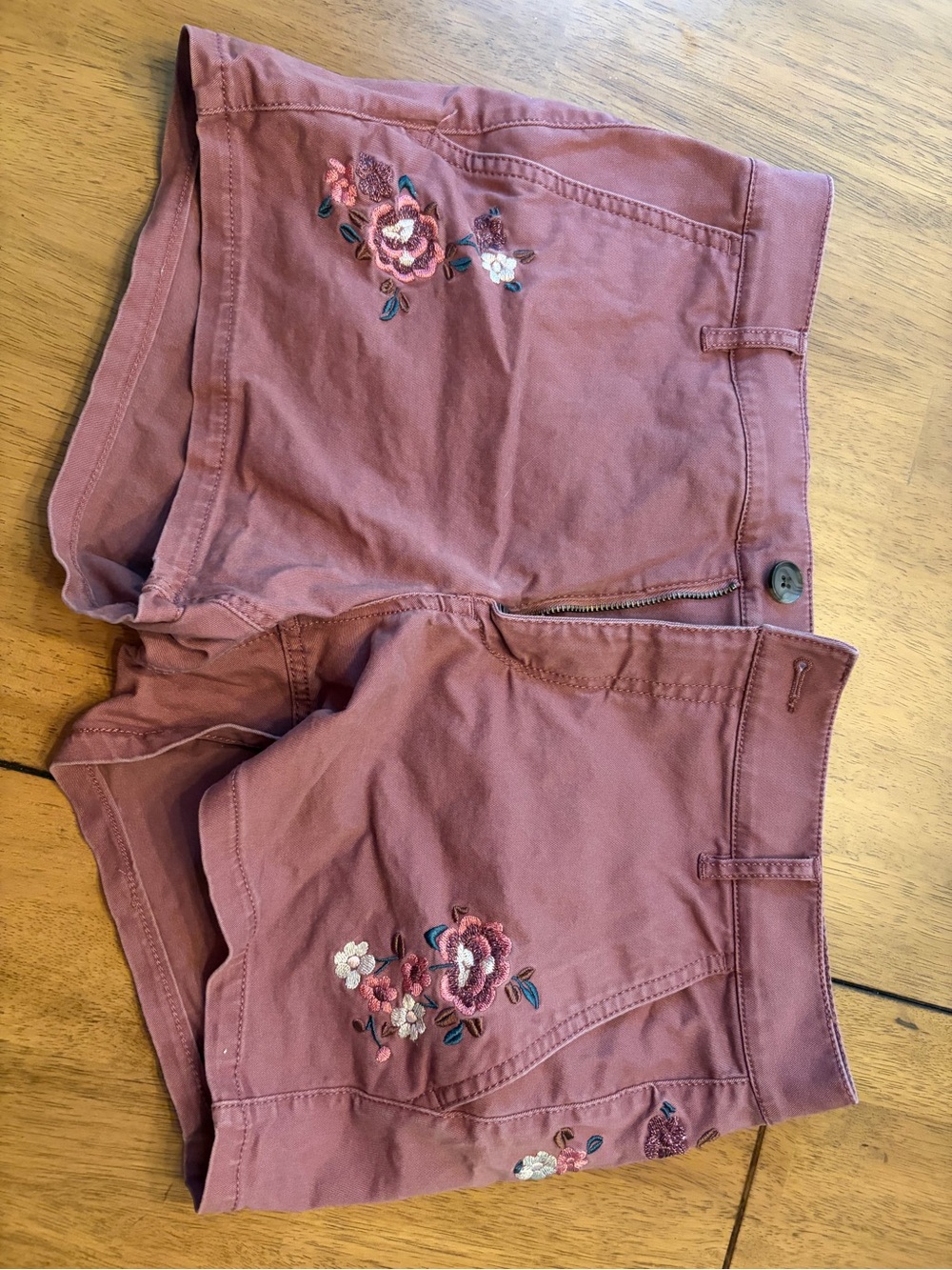 Express Rose-Mauve Cotton Shorts with Embroidery